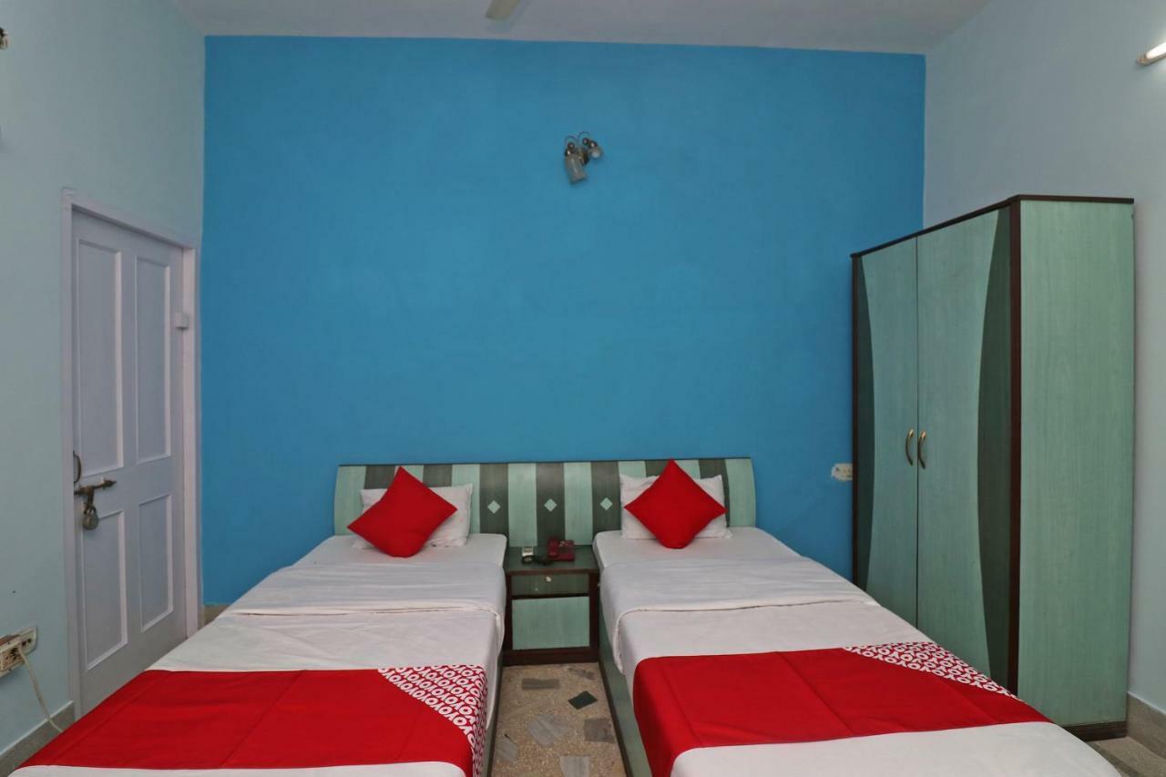 Oyo 37989 Hotel Debarshi Bankura Bagian luar foto