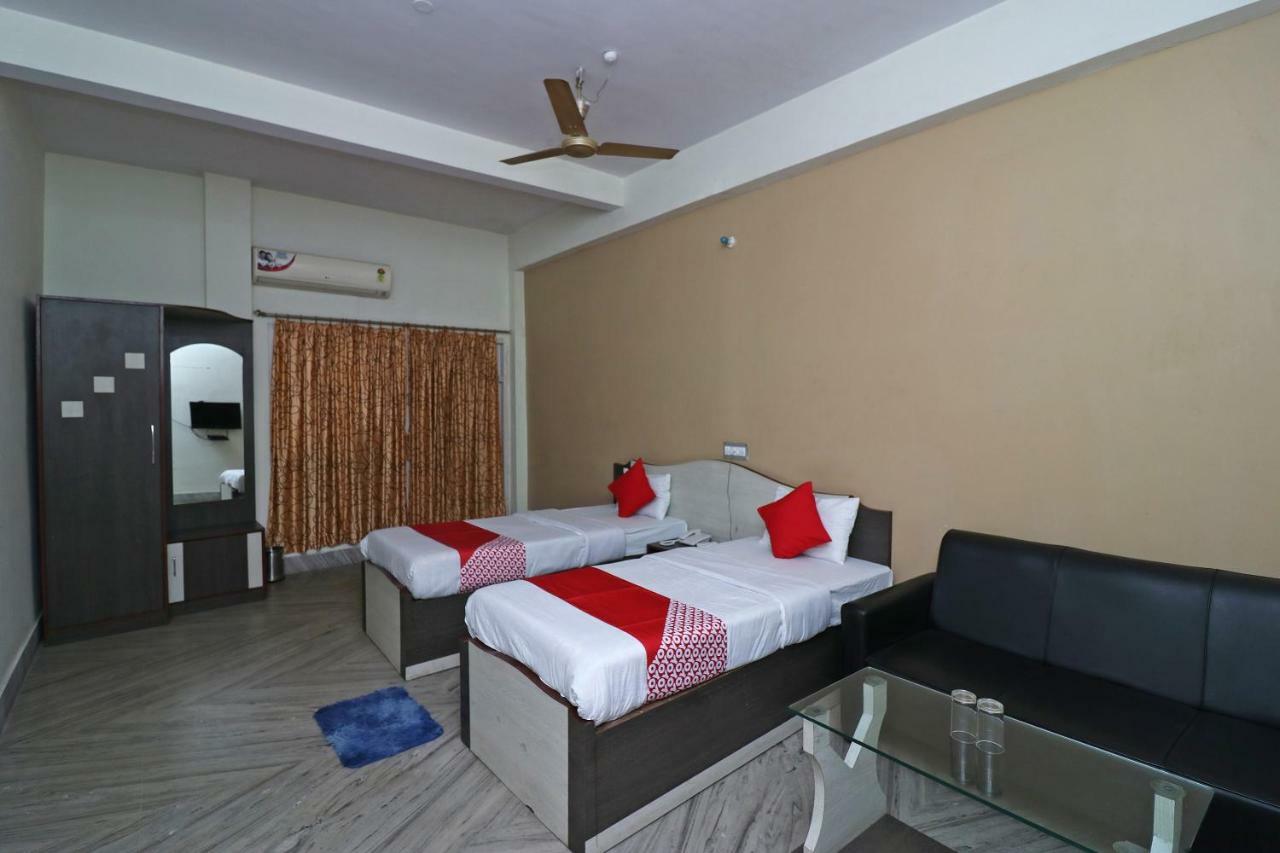 Oyo 37989 Hotel Debarshi Bankura Ruang foto