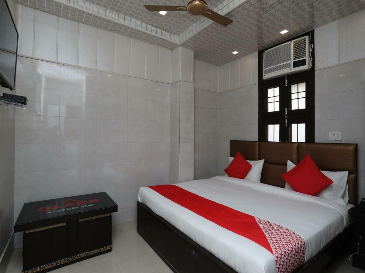 Oyo 37989 Hotel Debarshi Bankura Bagian luar foto